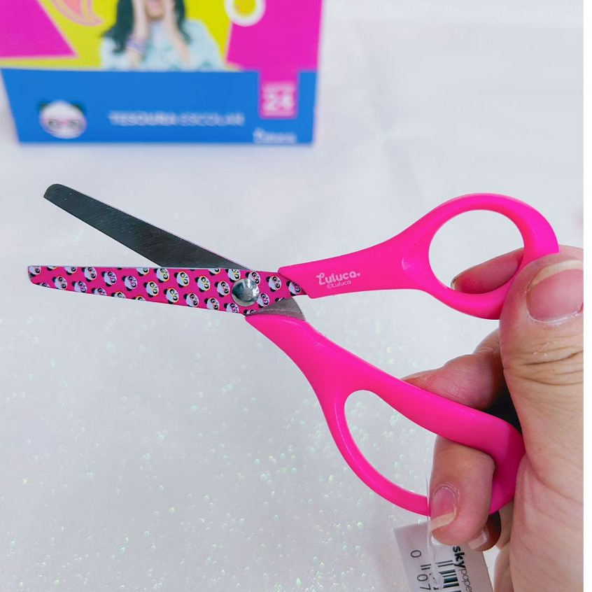 Tesoura Escolar ( Luluca ) Decorada 13 cm SkyPaper .Oferta em Oferta na Shopee