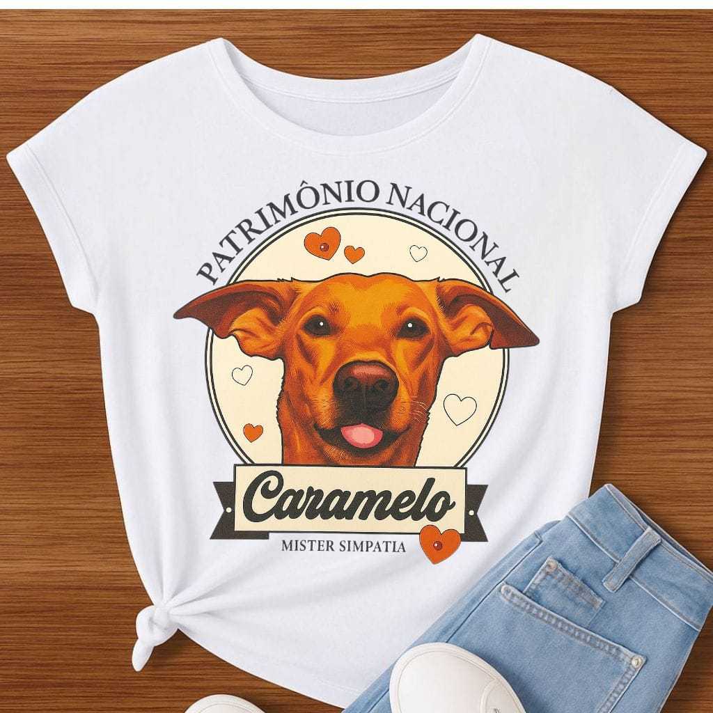 Camiseta Feminina Estampa Caramelo Doguinho Patrimônio Nacional – Malha Poliéster Fiado