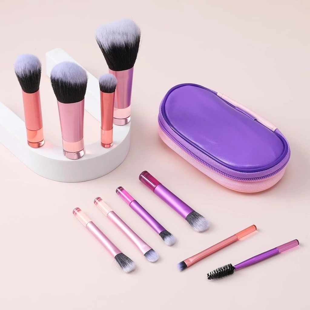 Kit 10 de Pincéis de Maquiagem Portátil 10 Peças – Mini Pincéis Profissionais com Estojo | Completo e Leve em Oferta na Shopee