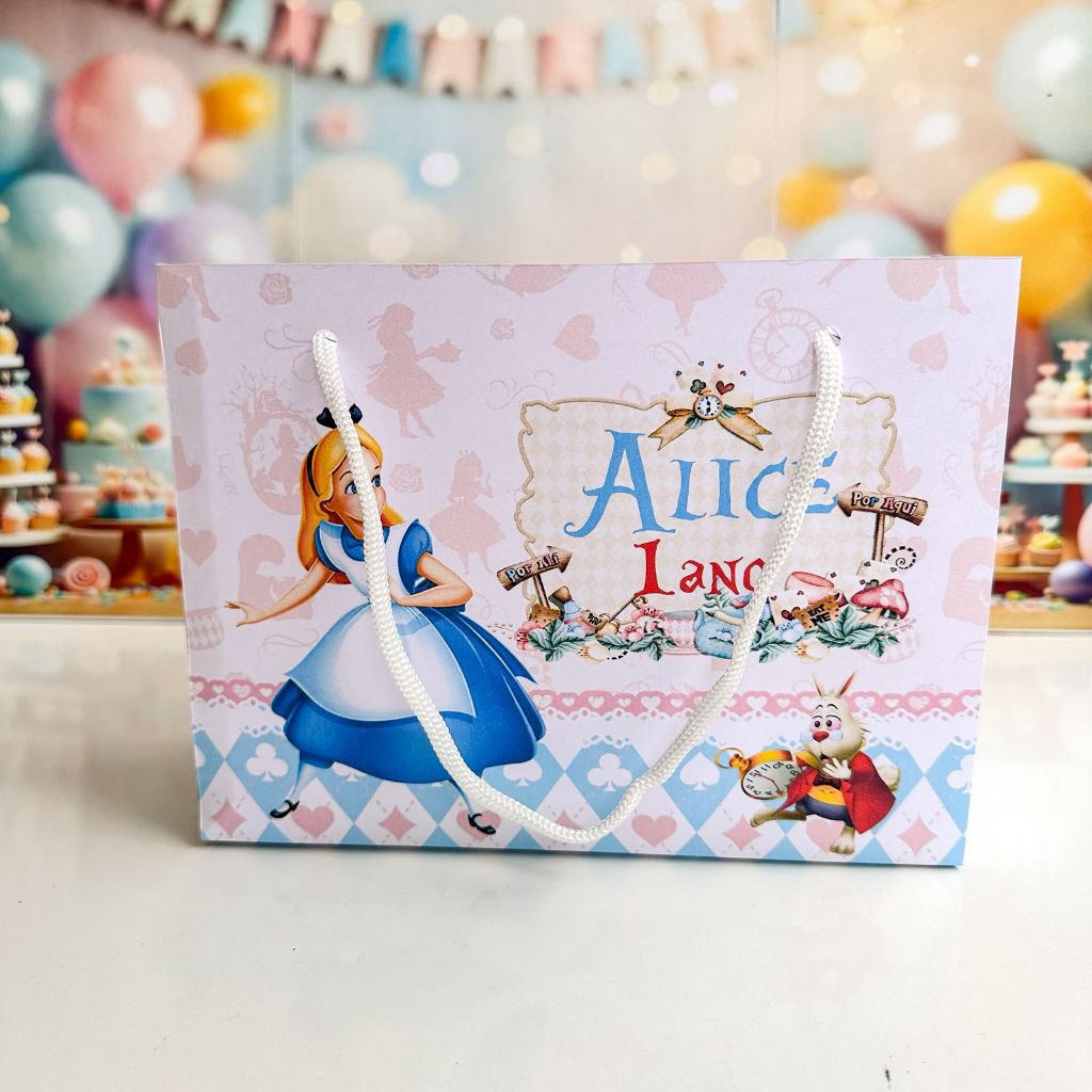 Sacolinha Surpresa personalizada ALICE NO PAÍS DAS MARAVILHAS - Personalizados Sacolas ALICE  -  PEGUE E MONTE