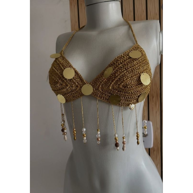 Cropped de luxo em crochê com paetês e miçangas moda verão carnaval feminino