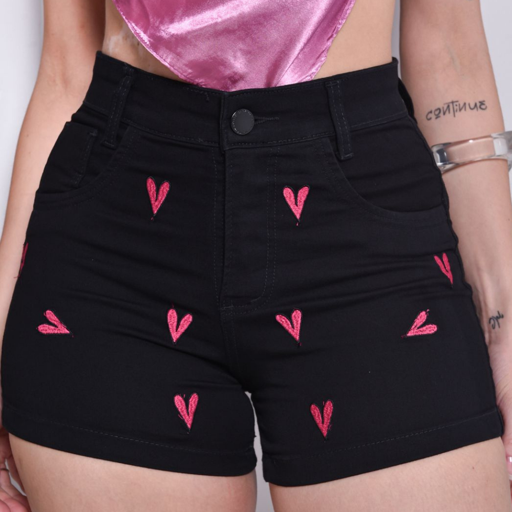 Short Jeans Preto Bordado feminino com lycra cintura alta cos alto confortavel elegante Moda Verão