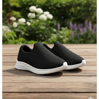 Tênis Infantil Unissex Calce Fácil Preto com Solado Branco – Leve, Macio e Confortável do 20 ao 33 em Oferta na Shopee