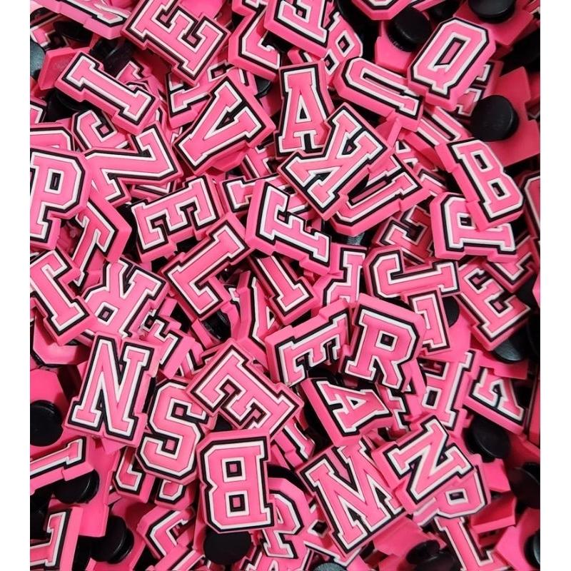 Pins Enfeites para sapato babuche Letras Rosa - LEIA A DESCRIÇÃO