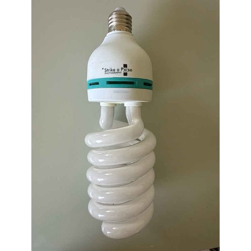 Lâmpada 135W 5500K Luz Branca Fria E27 110V Estúdio Fotográfico Vídeo Semi Nova