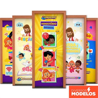 Capa de Porta Decoração 3 Palavrinhas 0,85x2,10m Sublimada com Elástico Veste Fácil - Licenciado em Oferta na Shopee