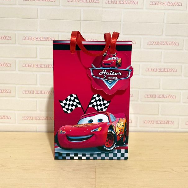 Lembrancinha Personalizada Sacolinha Pequena com Tag Carros Relâmpago Macqueen PEGUE E MONTE