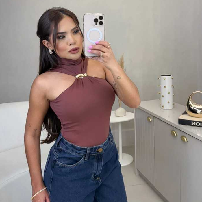 Body feminina frente única gola alta manga nula fivela orgânica elegante verão lançamento 2025 bori bory em Oferta na Shopee