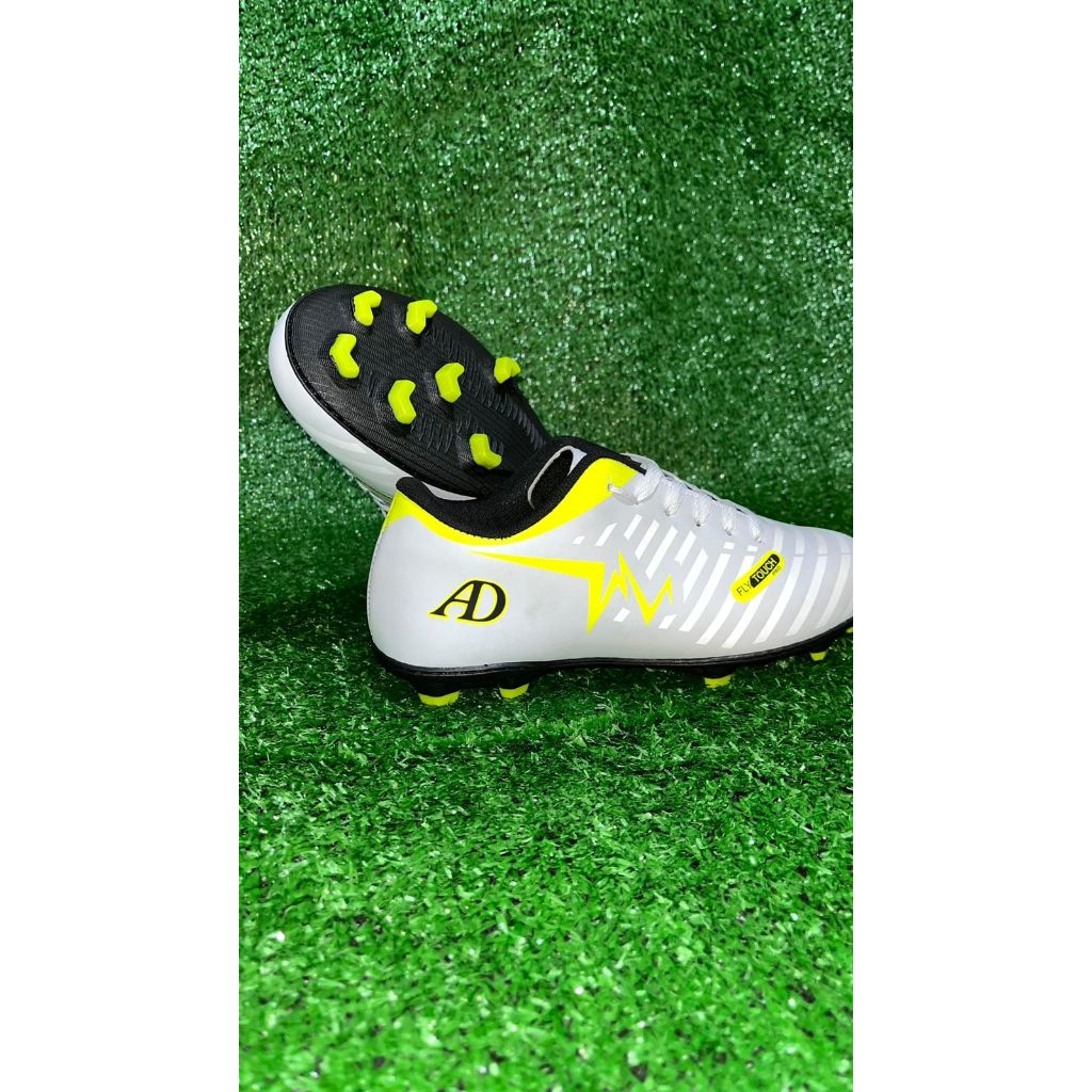 Chuteira de Campo Adulto Trava Costurada em Oferta na Shopee