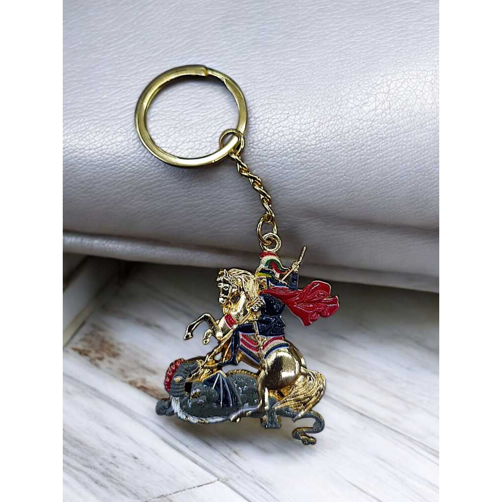 Chaveiro São Jorge Dourado - Símbolo de Proteção e Força em Oferta na Shopee