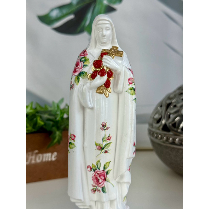 imagem Santa Teresinha 20 cm mini flor rosa flores vermelha dourado gesso