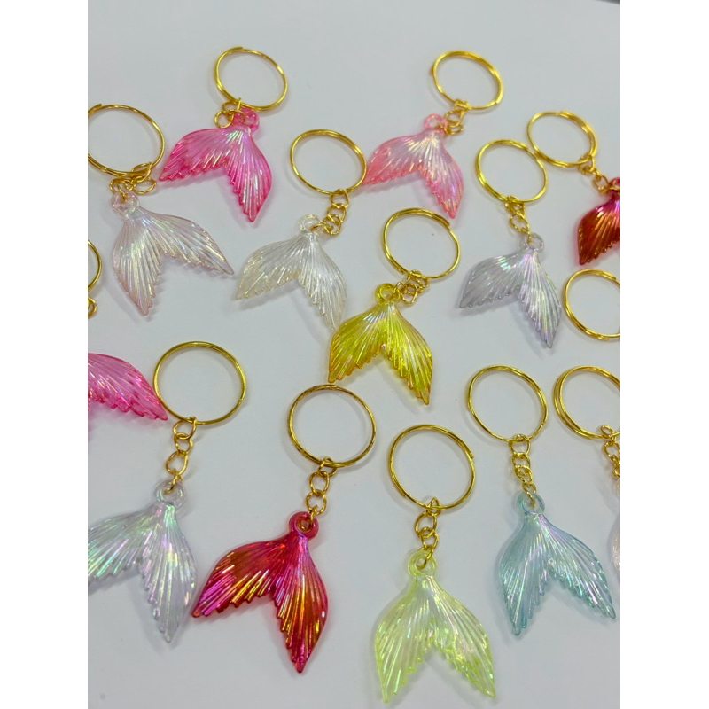 Kit com 20 Chaveiros Cauda de Sereia Acrílico Furta-Cor com Argola Dourada em Oferta na Shopee