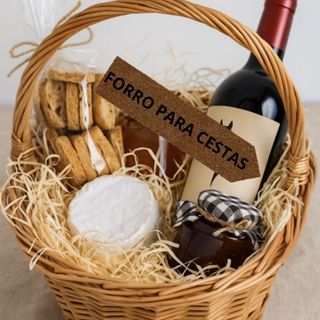 1 Kg Palha de Madeira Decorativa, Pinus Natural, Cestas, Enfeite e Presente em Oferta na Shopee