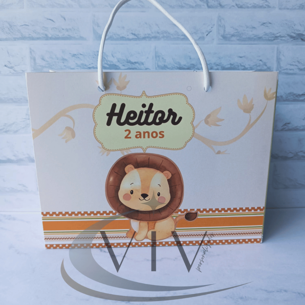 Sacolinha Leãozinho personalizada JÁ MONTADA - 20x6x16cm - lembrancinha | mimos | aniversário