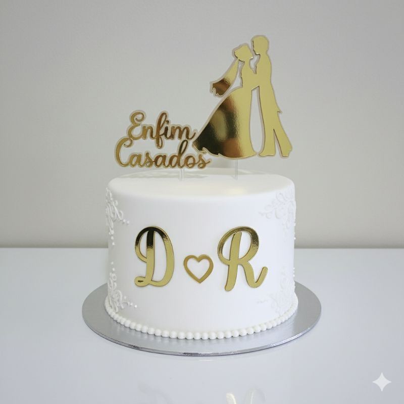 Topo de Bolo ENFIM CASADOS 2 camadas. Lamicote e color plus. CONSULTAR CORES DISPONÍVEIS PELO CHAT