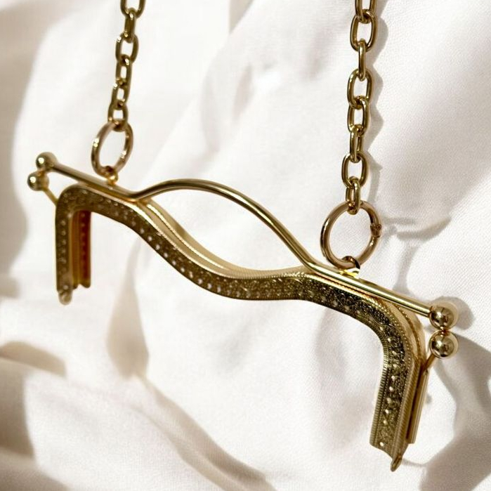 Alça Fecho Para Bolsa de Crochê Dourado Com Trava - LXTS210 - 20Cm Com Alça Corrente em Oferta na Shopee