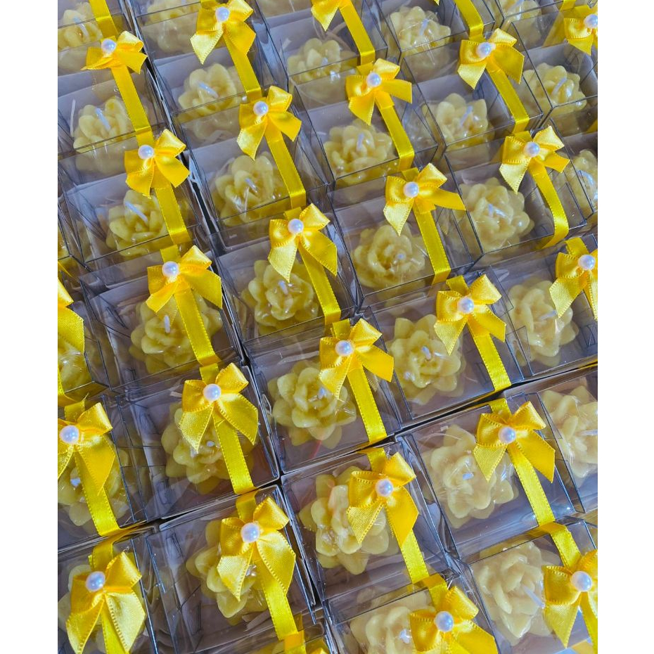 Imagem Kit com 12 Lembrancinha de vela aromática aniversário, chá de bebê , casamento e eventos