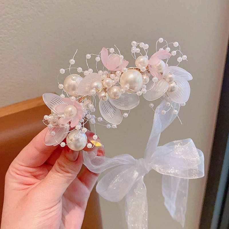 Tiara Rosa Infantil de Pérolas e Flores – Pulseira Delicada para Daminha e Festa