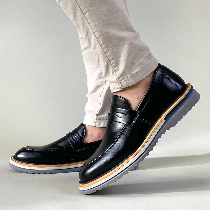 Mocassim Masculino Slip On Solado Grosso Plataforma Estilo Fino