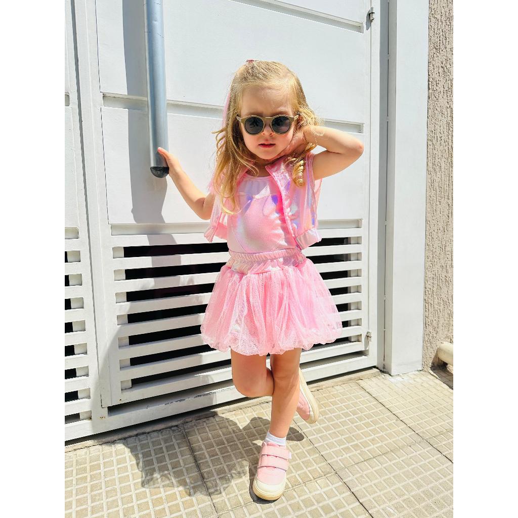 Conjunto Infantil 3 Peças – Colete Holográfico + Regata + Shorts Saia em Oferta na Shopee