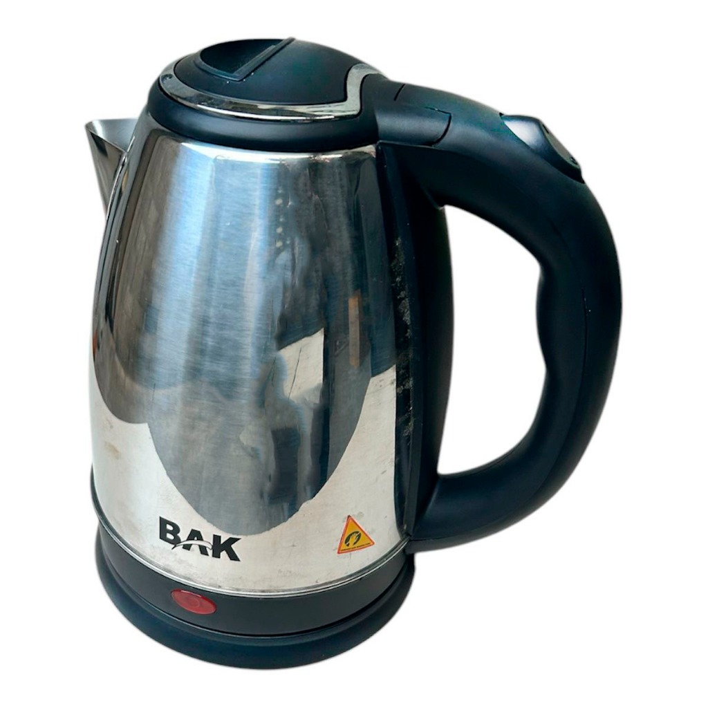 Chaleira Eletrica Bak 1,8l Inox Resistente 100 Oc Premium