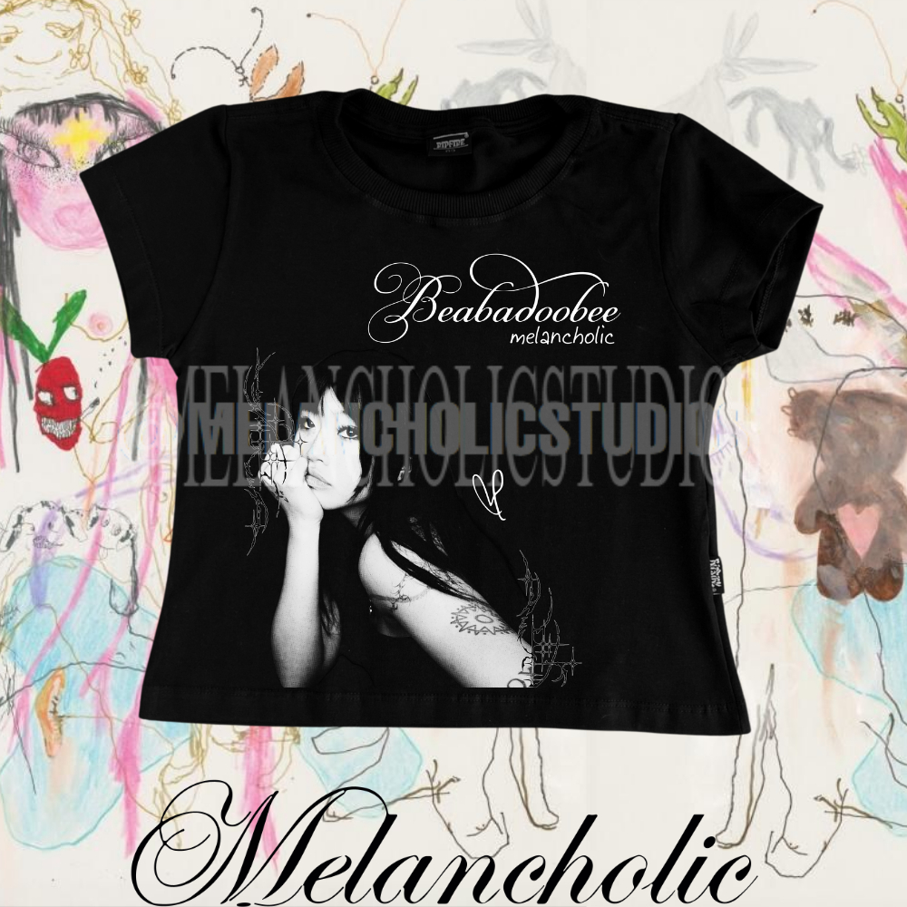 Baby Tee Inspired Beabadoobee-Y2K Alternativo em Oferta na Shopee