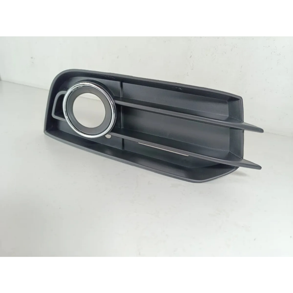Grade Moldura Milha Audi A1 2011 2012 2013 2014 Lado Direito Novo — imagem 2 de 2