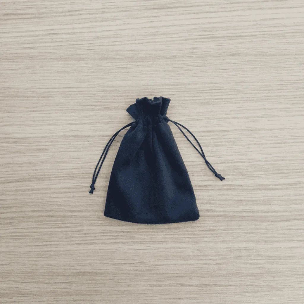 kit 50 Saquinhos sacos de veludo ideal para biju (anel, piercig,pulseira) joias , aliança 7x9/9x12/10x15