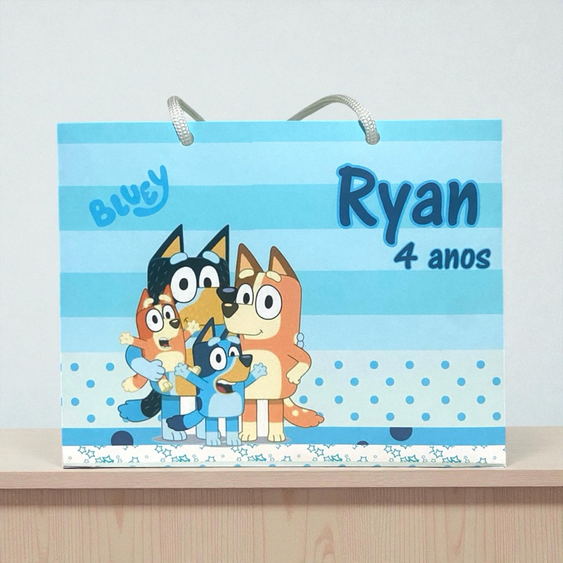 Sacolinha Personalizada Bluey | Lembrancinhas personalizadas do Bluey -  DESMONTADAS