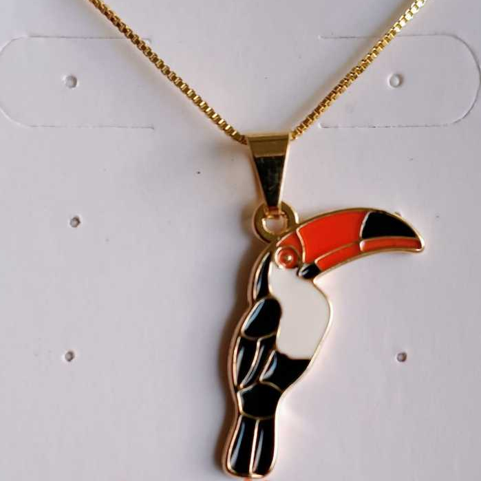 Colar linha Pet, Resinado de Tucano | Banho de Ouro 18k e Prata 925