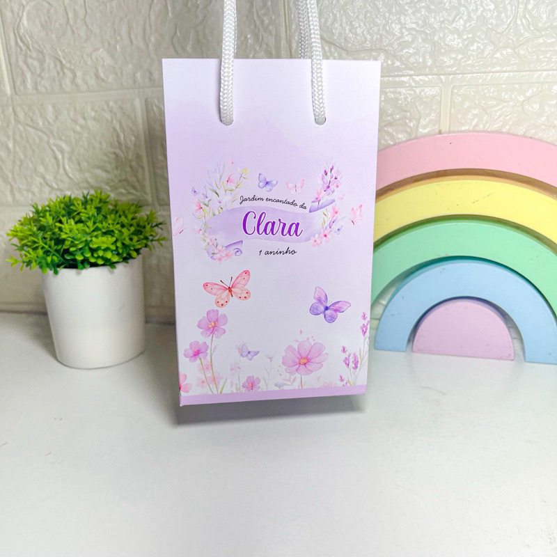 Sacolinha personalizada Jardim de Borboletas lilás e rosa (PEGUE E MONTE) mimos lembrancinhas personalizados