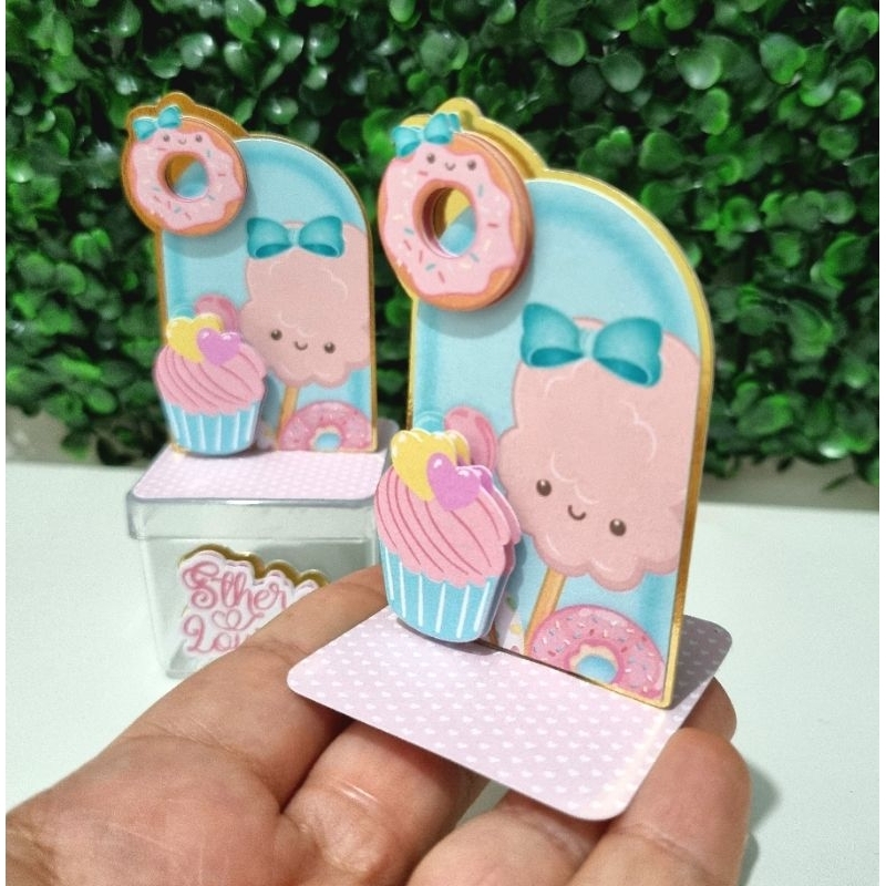 Kit Apliques Personalizados para Caixa Acrílica Mundo Doce  - Apliques Confeitaria Candy - Lembrancinhas Festa Infantil