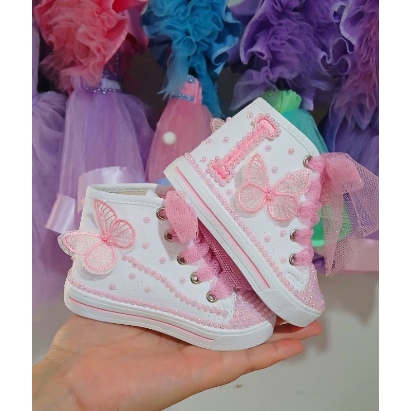 Botinha cano alto temático, Tênis Personalizado Tema Jardim das Borboletas nas cores Lilás e Rosa