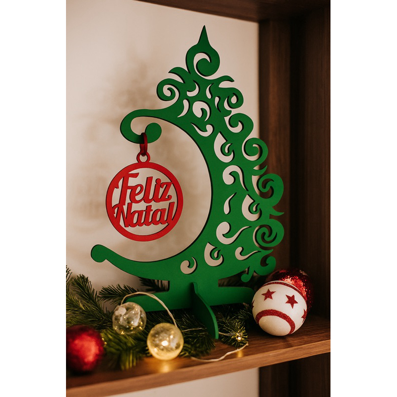 Enfeite Natal árvore mdf 3mm com bolinha decorada Pintado verde e vermelho decoração Natal Mesa