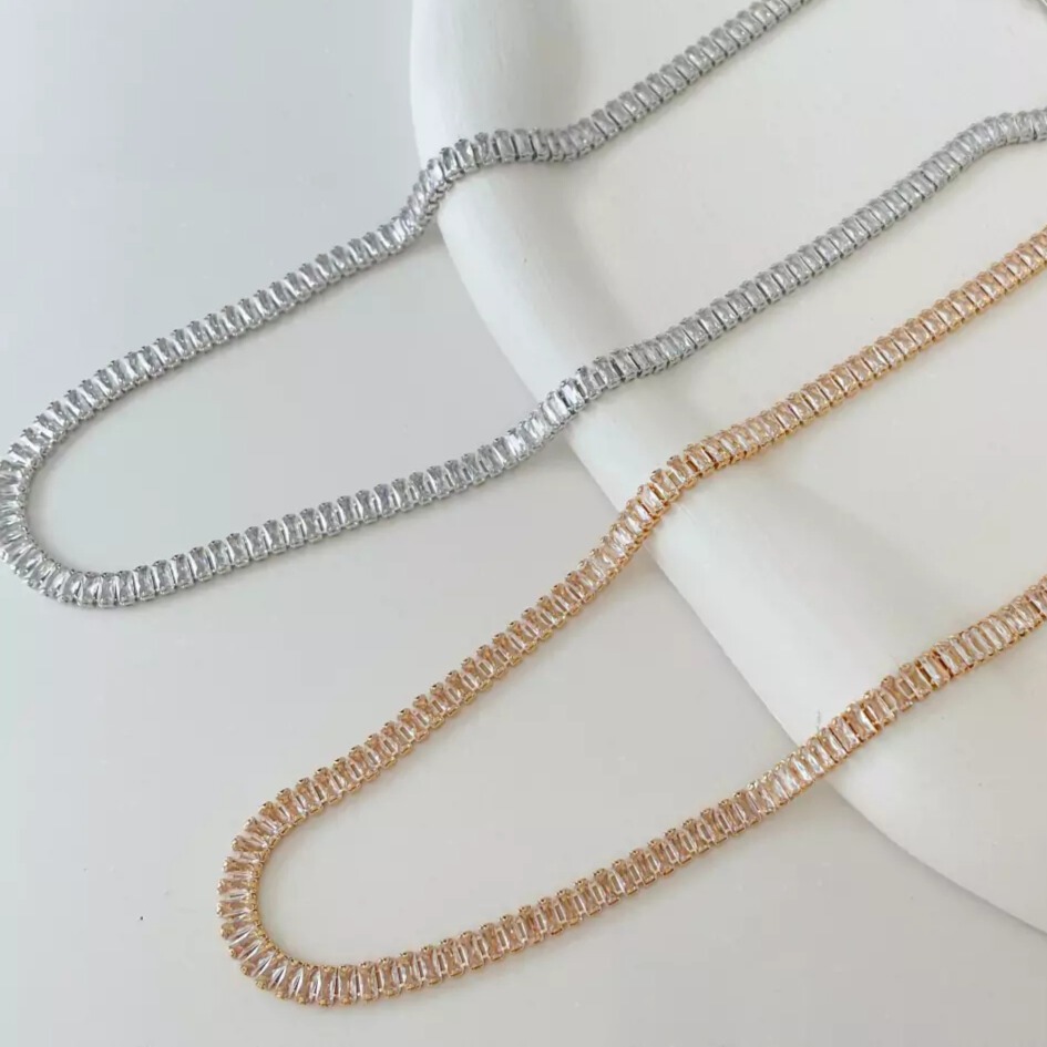 COLAR CHOKER RIVIERA BAGUETE CRISTAL FEMININO