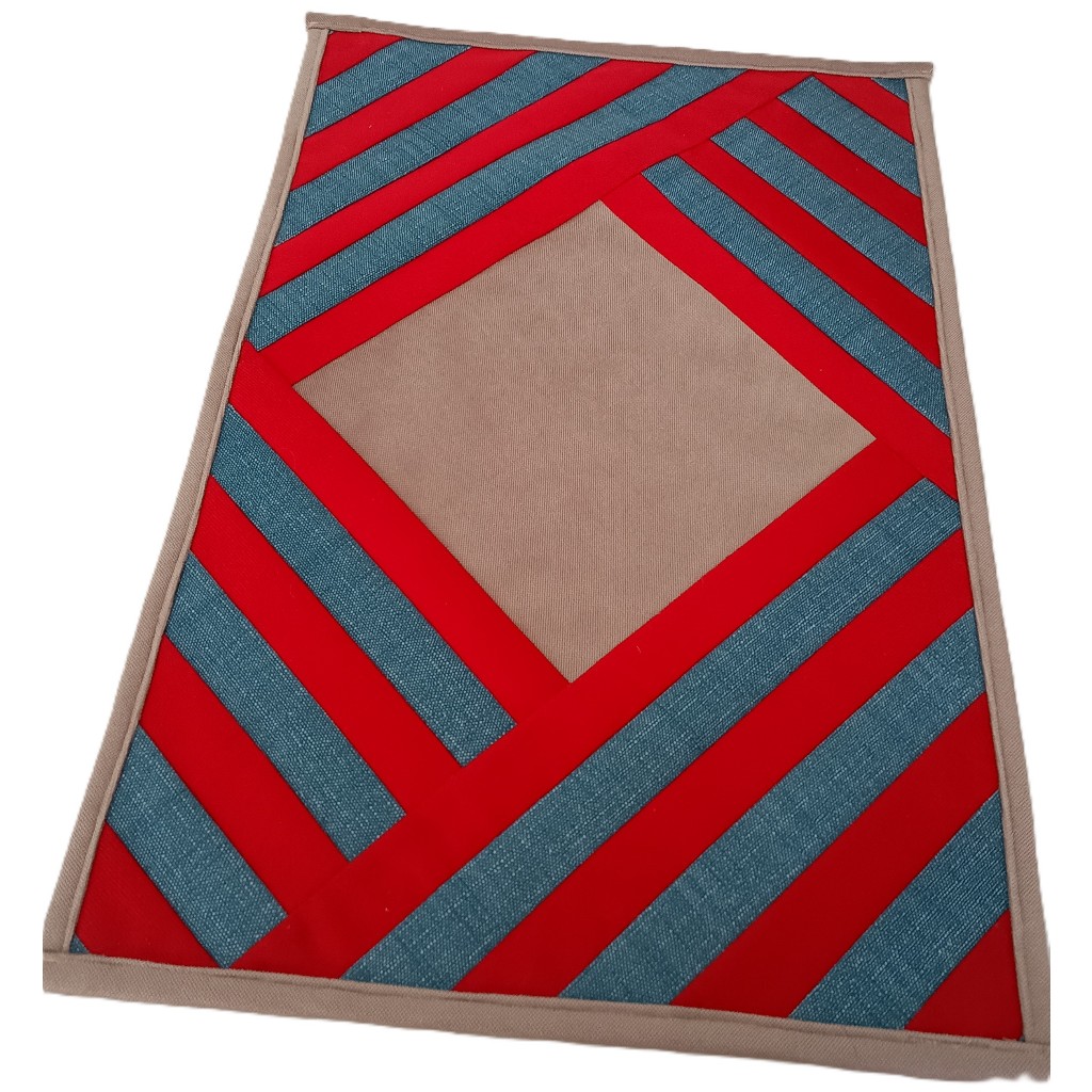 Tapete Patchwork Artesanal 60x42 - Arte em Retalho por Nivia Lopes