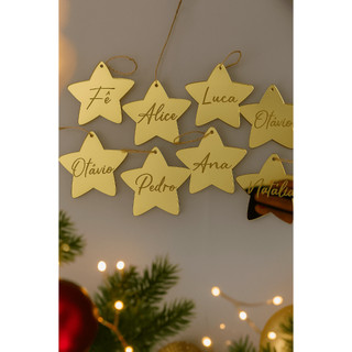 Kit Enfeites Natal Personalizado 8 peças Árvore Natal Acrílico Estrelas ou Bolas com Nomes Gravados Decoração Natalina