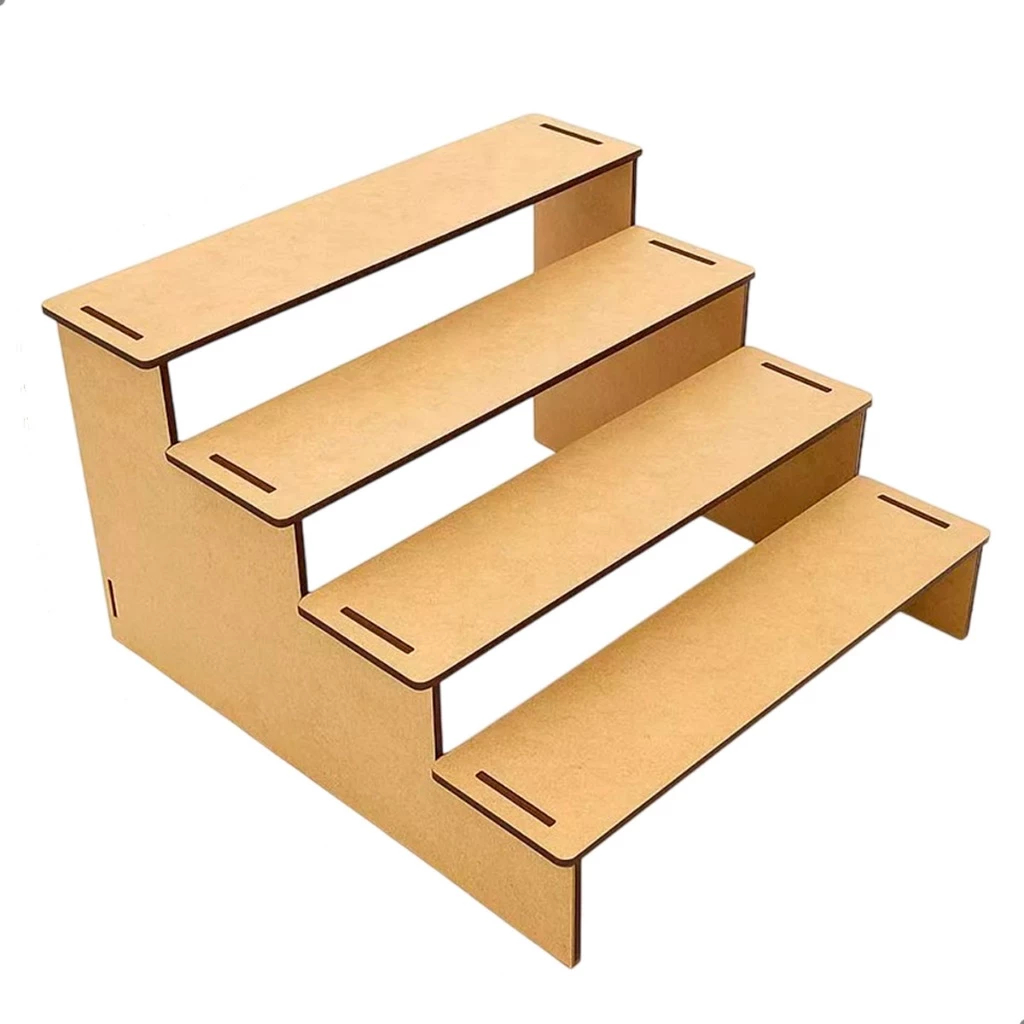 Expositor Escada MDF 3mm com 4 Níveis para Doces Artesanato Brinquedos Festa Leve Fácil Montagem Display Suporte