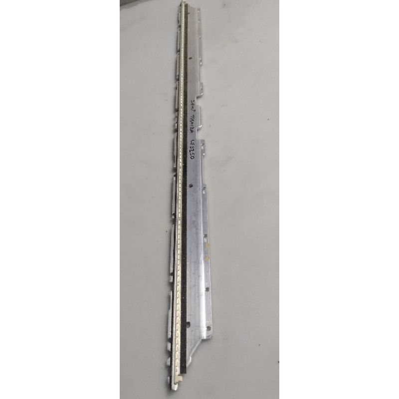 barra de led tv semp Toshiba le3250 / lh64-02590a