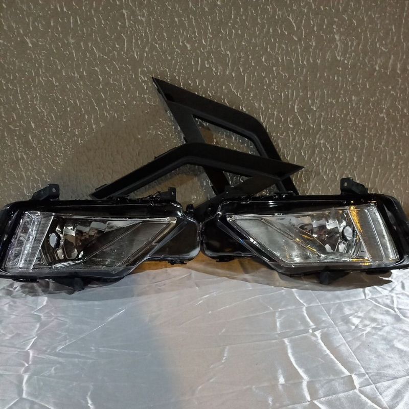 KIT FAROL DE MILHA SAVEIRO G7 GOL VOYAGE G8 COM BOTÃO  ALTERNATIVO OU ORIGINAL. em Oferta na Shopee