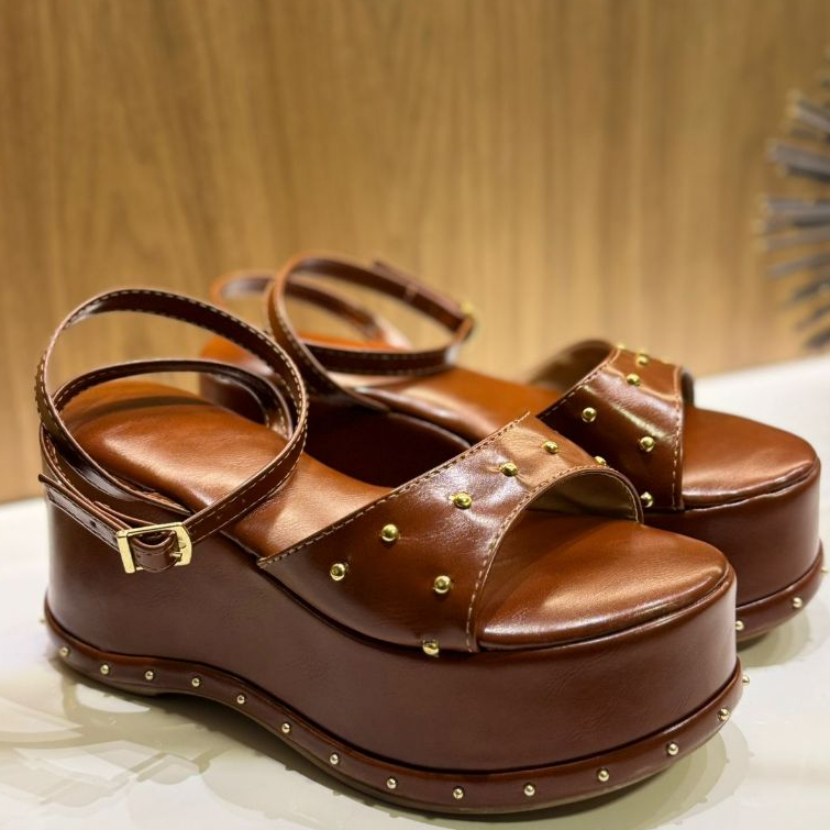 Sapatos Anabela Arezzo: Onde Comprar | BuscaProdutos