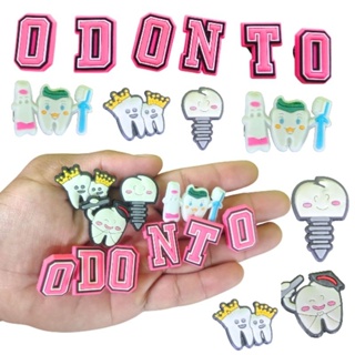 Kit 10 Pins Dentista Letras Odonto Enfeites Temáticos para Sandália Babuche em Oferta na Shopee