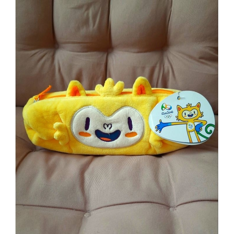 Estojo de Pelúcia Mascote Vinicius - Rio 2016 Oficial - Item de Colecionador