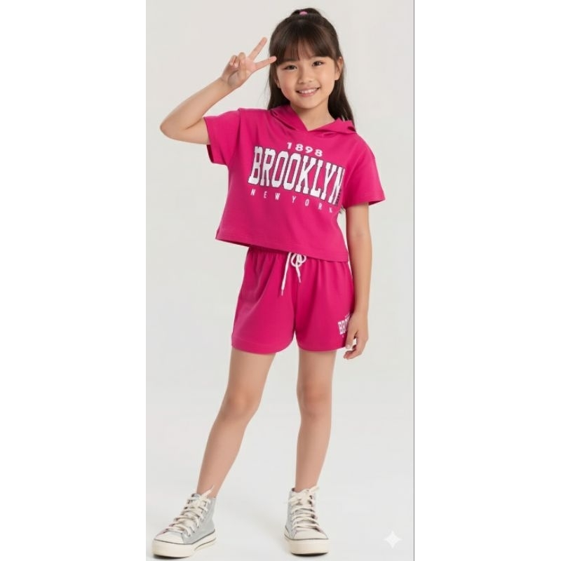 Conjunto Infantil Feminino Rosa Brooklyn 🏙️ Blusa Cropped + Shorts | Moda Verão Menina Estilosa. De 2 a 12 anos.