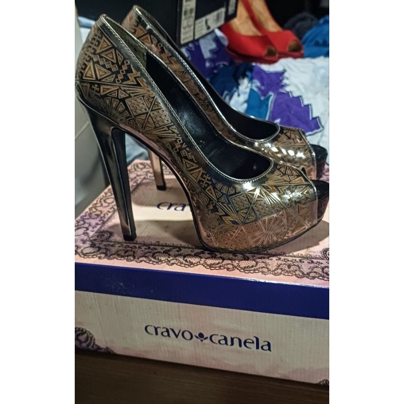 👠Sapato Peep Toe Cravo & CanelaTextura Animal Print Cobra Dourado Vintage Leve brilho N 36