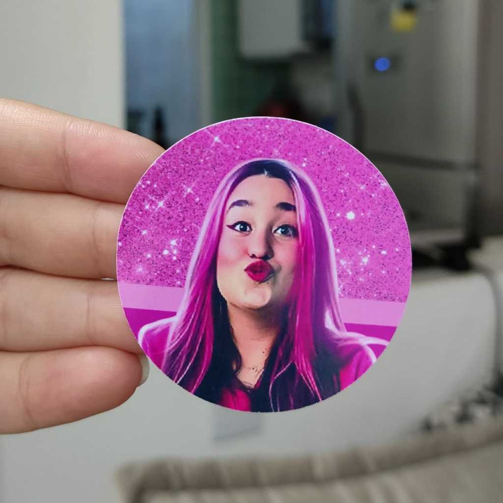 15 ETIQUETAS ADESIVAS EMILLY VICK - 5X5cm  - (1 cartela com 15 adesivos)