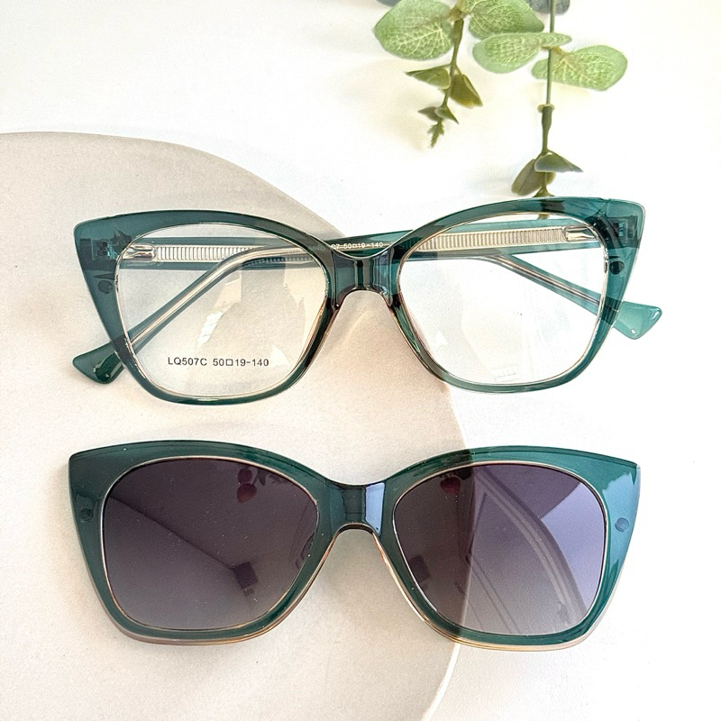 Armação de óculos Feminino Clipon 2 em 1 Gatinho modelo novo tamanho pequeno benefícios Promoção 507C em Oferta na Shopee