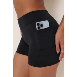 Shorts Fitness Feminino com Bolsos Laterais – Short de Academia com Bolso para Caminhada e Corrida