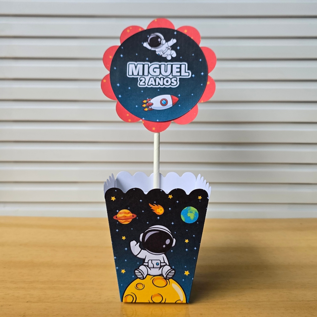 Centro de Mesa Personalizado Astronauta 2.0 - Cachepot - Lembrancinhas para festa infantil
