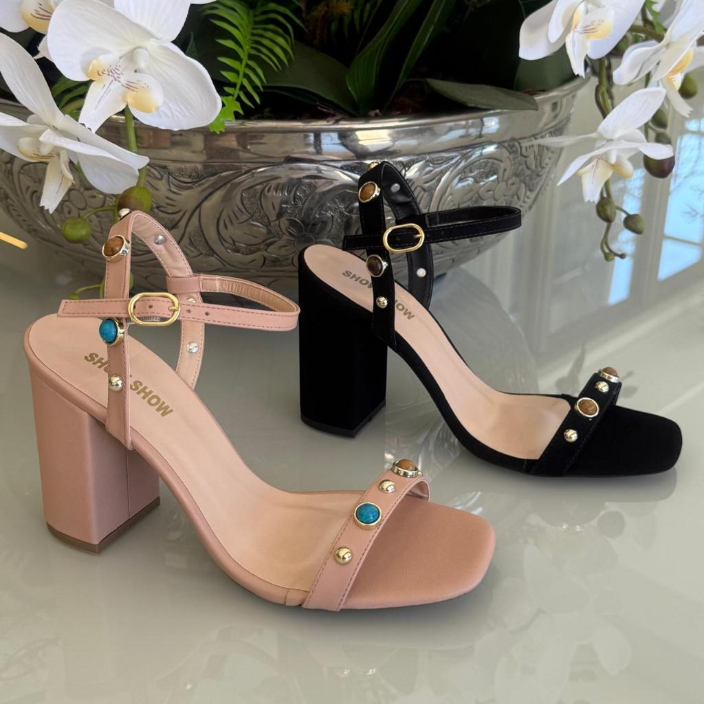 Sandália Gisele Feminina Confortável Salto Bloco 9 cm com detalhe enfeite aplicação